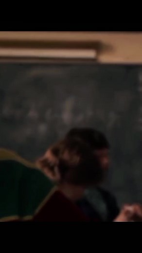 Fizikten kalınca yaptıgım video 😔 bir de bi bacı watty indiremiom burdan atar mısın demis burdan da pov yapim dedim zaten isim gücüm yok fikir icin cr:@𝑻𝒊𝒏𝒂 𝑴𝒊𝒌𝒂𝒆𝒍𝒔𝒐𝒏 #henrycreel #henrycreelpov #kesfet #strangerthings #pov