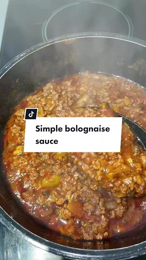 Simple Bolognaise Sauce Recipe Tutorial