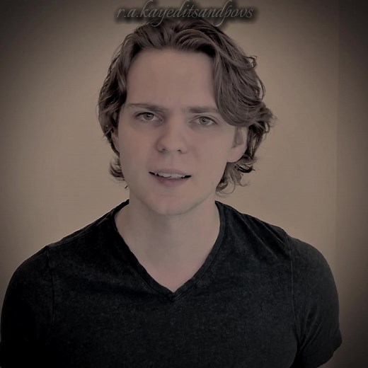 #robbiekay-Evil. I'll post the full video soon!