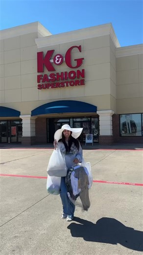 KG Fashion Family Outfit Ideas for Summer Deals