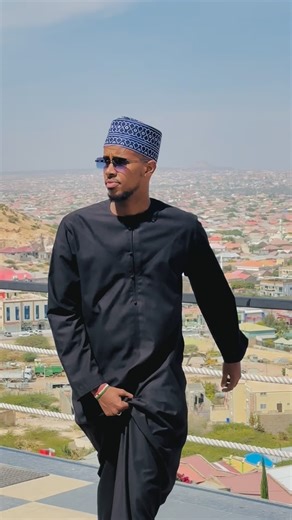 cali zaki 🐅 on Instagram: "Jumca Mubarak 🖤"