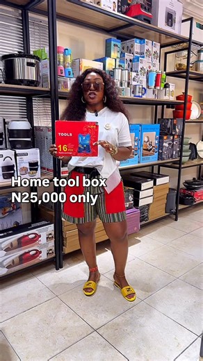 This Home Tool kit is a must have. It consists of ; A plier A Scredriver Set of Allen keys Tape rule Hammer Tape …. For only N25,000 ‼️ 6L AIR FRYER N55,000 SILICONE SET N27,000 VACCUM CLEANER N75,000 STEAM IRON N38,000 Beautiful Aso Oke shorts @dressupbytaiwo | Freesiafoodies