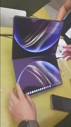 Say hello to Huawei's foldable MateBook, a tablet that turns into a laptop at a touch #huawei