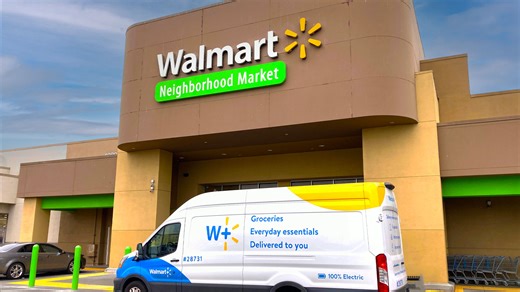 Walmart shopper reveals flirty interaction with customer service after complaint