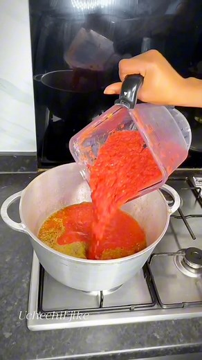 20K views · 158 reactions | One of those busy days where lunch is fast… and the detailed filming is completely forgotten  #fypシ゚viralシ #reelsfbシ #fbreelsfypシ゚ #cookingシ #fblifestyle #viralvideoシ | UchechiEjike | Facebook