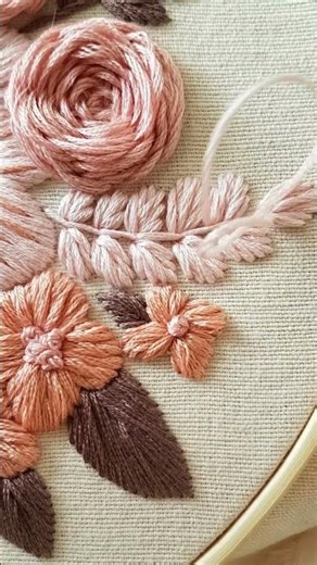 Gorgeous floral hand embroidery🧡 #embroidery #tutorial #diy #handmade #craft #stitch #flowers #art