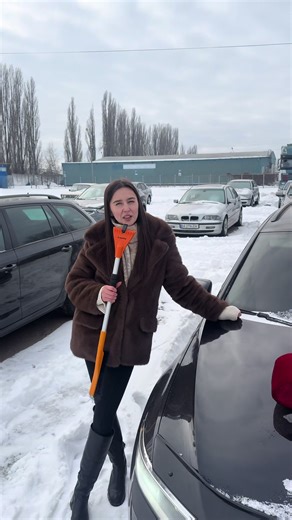 Volkswagen Passat B8 • 2.0 TDI • 2015 рік 🚗🔥 ⚙️ Характеристики: 📅 Рік: 2015 📍 Пробіг: 286 000 км ⛽ Двигун: 2.0 турбодизель ⚡ Коробка: механіка, 6-ступенева 🔑 Привід: передній ✨ Комплектація: 🎮 Мультируль 📱 Мультимедія 🛣 Круїз-контроль 🔙 Камера заднього виду 🔥 Підігріви сидінь 💡 Якісна оптика 🛞 Гарні диски 📌 Опис: Volkswagen Passat B8 2015 року — сучасний, надійний та економічний автомобіль з потужним 2.0 TDI двигуном та 6-ступеневою механічною коробкою. Авто дарує чудову динаміку, к