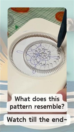 Satisfying geometric patterns Spirograph art #790