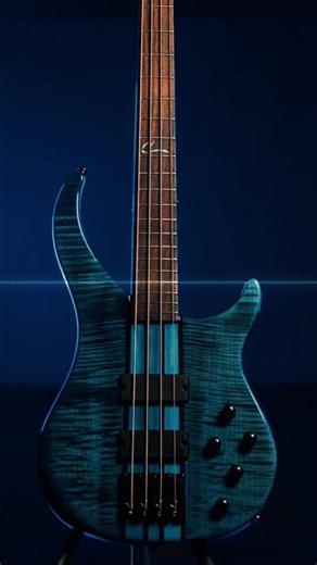 Cirrus™ 4 Flame Maple Transparent Blue See it 👉🏾 https://bit.ly/4lw2P9L