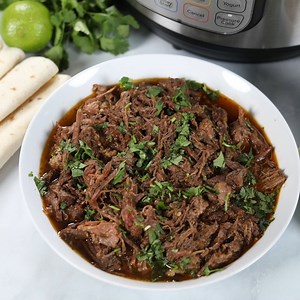 Made with a perfectly spiced sauce and tender chuck roast, Instant Pot Beef Barbacoa is an authentic recipe made FAST! Delicious served in tortillas or over rice. Printable Recipe: https://amindfullmom.com/instant-pot-beef-barbacoa/ | A Mind "Full" Mom