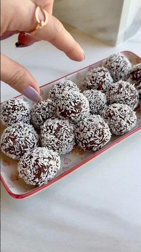 Krämiga och hälsosamma chokladbollar! Mums, recept ⬇️😍
