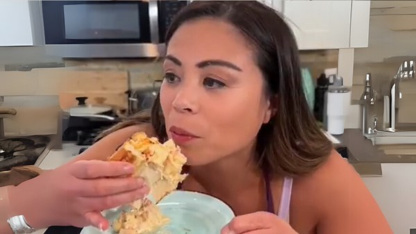 The Ultimate Crab Sandwich – Loaded, Creamy, and Oh-So Good!