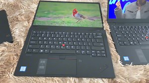 Stock Lenovo x1 carbon ថ្មីខ្ចីប្រអប់ តម្លៃតែ3xx$殺 CPU i5-8th Ram8G on board SSD 256G m.2 Screen 14” inch IPS Face ID and fingerprint Keyboard light 012966949 _Telegram chat: https://t.me/SRP_computer _Telegram group: https://t.me/SRPcomputer | SRP Computer | Facebook