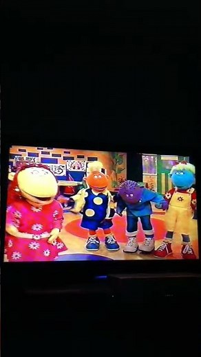 Tweenies Song Time 2 Jake And Bella Stamp On Milo's Feet