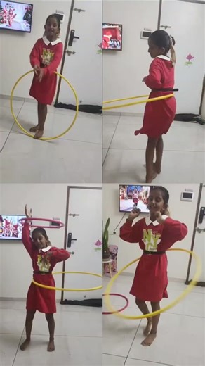 Hoop n Twirl Academy on Instagram: "Christmas feels happier when life is full of hoops 🎄❤️ Merry Christmas to all my amazing hoopers DM for online hula hooping classes #ChristmasHappiness #HoopJoy #HoopLife #HulaHoopTrainer #festïveseason"