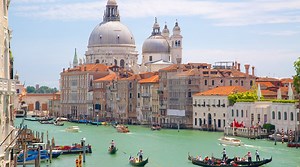 Venice Travel Guide: Best of Venice, Veneto Travel 2026 | Expedia.co.uk