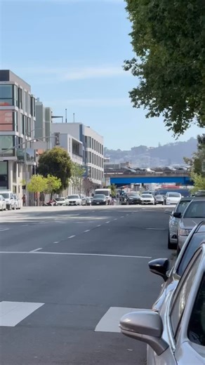 SFPD Ford Explorer responding code 3 | Unmarkedofficials