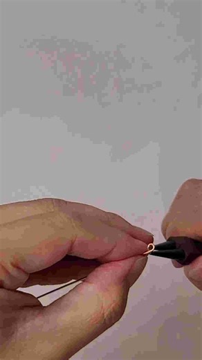 Asymmetrical triangle earrings 🔺 simple in 5 minutes | Crystal