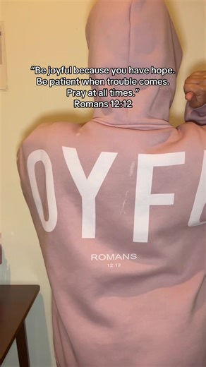 Once I saw this color in my size I didn’t waste any time 😭 #OversizedHoodie #GLO