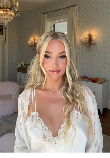 Bridal glam reveal 🤭👰🏼‍♀️ it’s TIMEEEEE @glowbychristin @LoLa Beauty #2026bride #weddingglam