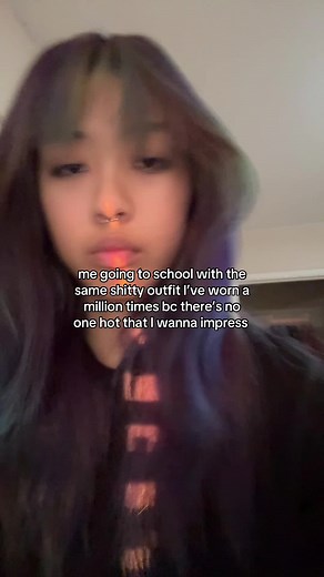 Creative Ways to Style Hoodies for School Outfits