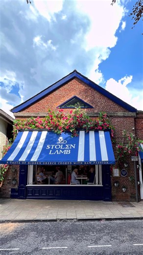 The Stolen Lamb has officially opened its doors in Knutsford today! We are so excited to welcome this beautiful new restaurant that brings the true spirit of Greece right to our town. From the moment you step inside, you’ll feel like you’ve been whisked away to the Greek Islands — with authentic dishes, gorgeous décor, and a welcoming atmosphere. We can’t wait for you to experience it for yourself 🇬🇷✨ @stolenlambrestaurant #DiscoverKnutsford #Knutsford #greekfood #foodie #TasteOfGreece #Knutsf