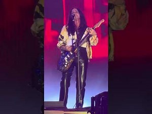 Alanis Morissette “Hands Clean” live performance at Minnesota Yacht Club Music Festival on 7/19/24