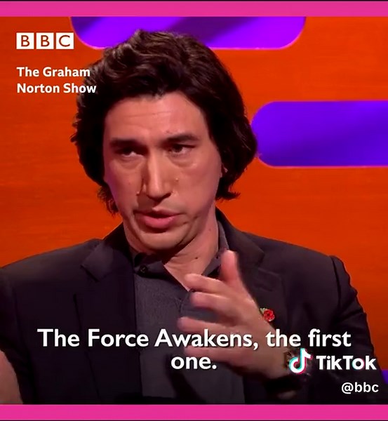 Adam Driver en ComicCon: Momentos divertidos en Graham Norton
