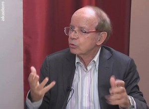 "Un pays ne se gère pas comme une entreprise. Quand la parole fait défaut il ne reste que la violence comme exutoire" Le psychanalyste Daniel Sibony propose sa compréhension de la colère des gilets jaunes. Entretien avec Ruben Honigmann | Akadem
