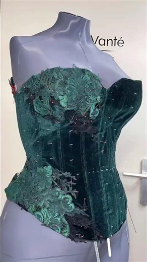 Bespoke velvet corset wip, lace layers #couture #corset