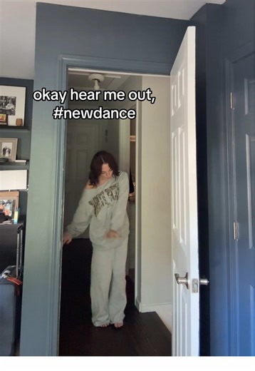 Bored? Discover This Catchy Dance Beat!