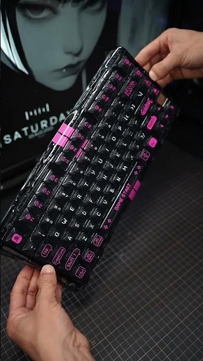 Mercury V75 Lite – Transparent Black | ⌨Your ultimate gaming companion in the shadows.