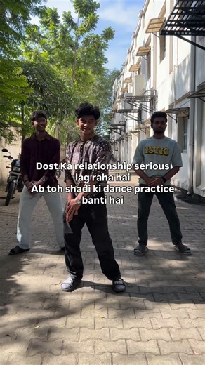 𝘽𝙃𝘼𝙑𝙀𝙎𝙃 𝙈𝙄𝙎𝙃𝙍𝘼 🕊️ (𝘾𝙊𝘾𝙊) on Instagram: "Taiyari chalu hogai hai 🕺😂 . . . #reels #reelsinstagram #instagram #trend #viralreels"