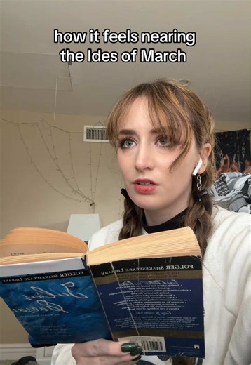 Exploring Julius Caesar: Themes and Characters in 1599