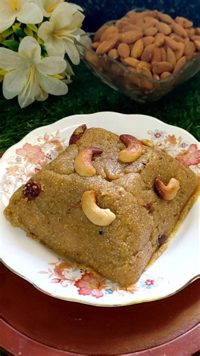 Besan Halwa 😍 | ಬೇಸನ್ ಹಲ್ವಾ | Gram Flour Halwa Recipe