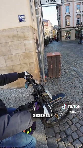 #surron #fyp #fypシ゚viral #surronlightbee #surronebike #surronster #new #viralvideos #surronx #surrondeutschland #surronbike @SurNickster