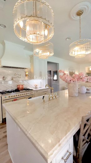 Make Easter bread with me 🐣🫶🏻 Have you ever had Easter bread? It’s so delicious! Here is how I make our traditional Easter sweet bread 🥖 Ingredients •1/2 cup of milk (I used whole) •1/2 cup of unsalted butter 🧈 •1/2 cup warm water •2 whole eggs 2 egg yolks •1/2 teaspoon vanilla extract •1 teaspoon of Orange 🍊 or Lemon zest •5 cups of flour •1/2 cup of sugar •1 teaspoon of salt •2 1/2 teaspoons of yeast Pinch of cinnamon Egg wash • 1 egg 🥚 & 1 teaspoon of water to brush over the bread befo