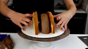 85K views · 1K reactions | As the year comes to an end, I've made a compilation of my Top 10 most liked cakes!! They're all awesome in their own way, and include a pretty wide variety of different (and easy) styles and techniques! The recipes for all my cakes are up on chelsweets.com | Chelsweets | Facebook