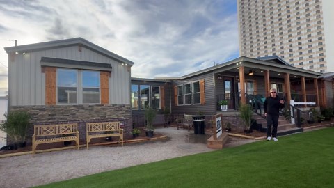 Family size modern farmhouse prefab home tour!