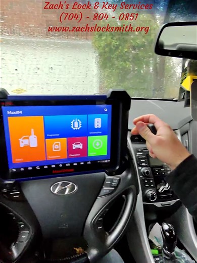 Hyundai Sonata 2012 Hybrid. KeyFob programming #locksmith #locksmithservice #locksmithsolution #mobilelocksmith #keyfob #carkeys #locksmithlife