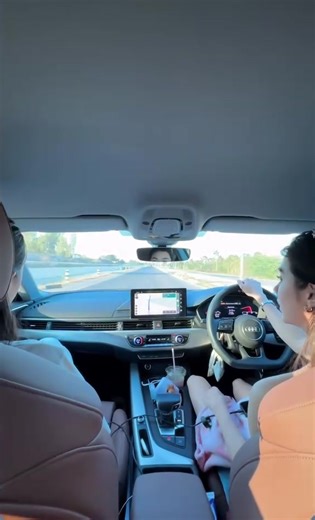 just a calm drive 🚗 #lena #lenaschuett #lalinalena