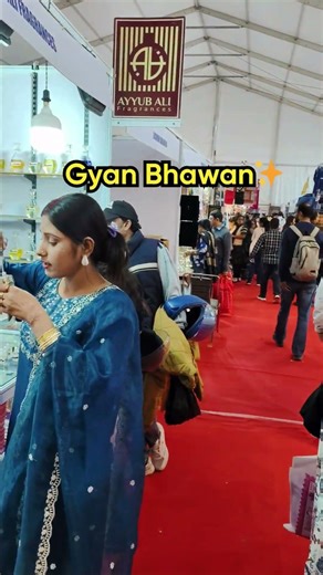 Jab ghar ki raunak badhani ho ✨ Toh shopping sirf IIMTF par hi honi ho 🏠🛍️