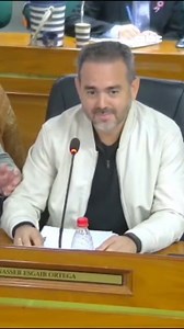 #SoyUnViral| Hendy voingo la ijapellido😅 🗣️ "Tiene uso de la palabra el concejal Nasser Esgay", dijo el presidente de la Junta Municipal, Luis Bello. Y, en vez de hablar, el concejal Esgaib quedó en mute😶 📲 www.abc.com.py | ABC Digital