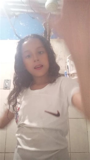 Os vídeos de Helloa (@helloa9921) com som original - Helloa