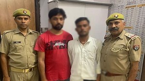 गेस्ट हाउस में देह व्यापार: संचालक समेत दो गिरफ्तार, दो युवतियां कराई मुक्त, पुलिस ने मारा छापा तो मच गई भगदड़