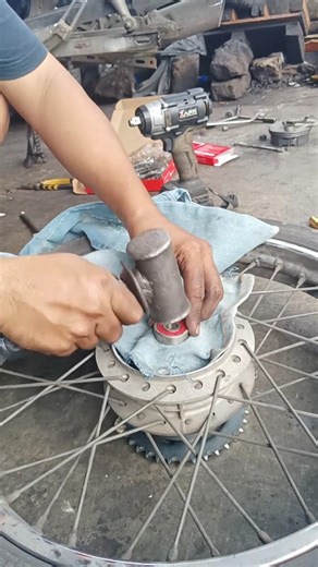 Bearing longger ini Levi,s solution ya#automobile #motorcycle #viral