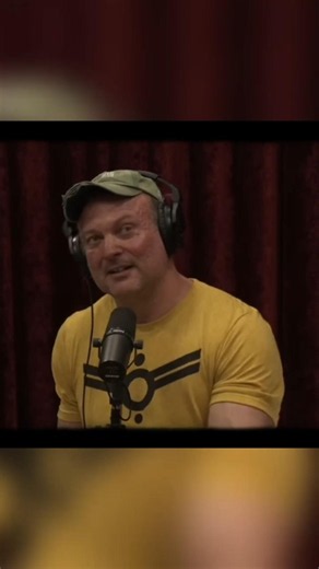 Devon Larratt recalls his encounter with a giant in the Joe Rogan Experience Podcast #armwrestling