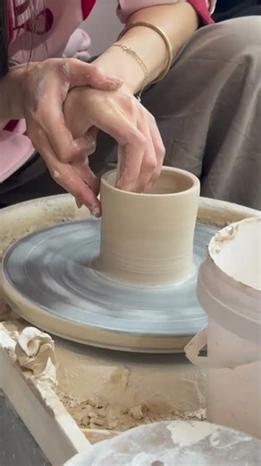 the process of making glasses from clay by craftsmen