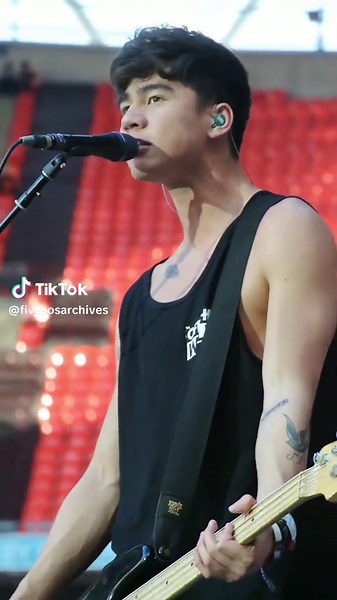 Controversies and Edits of Calum Hood from 5SOS