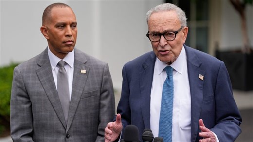 Democrats hold edge in 2026 midterm election poll